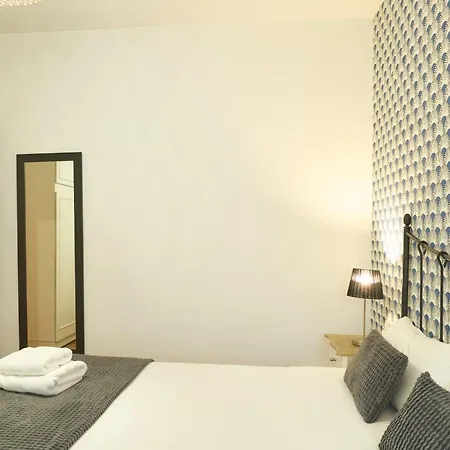 Sara Homes Juderia Apartment *